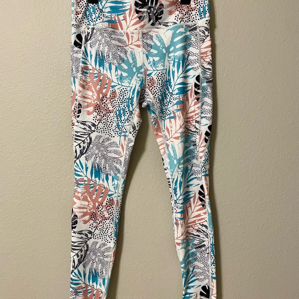 Curves N Combatboots Athletic Leggings